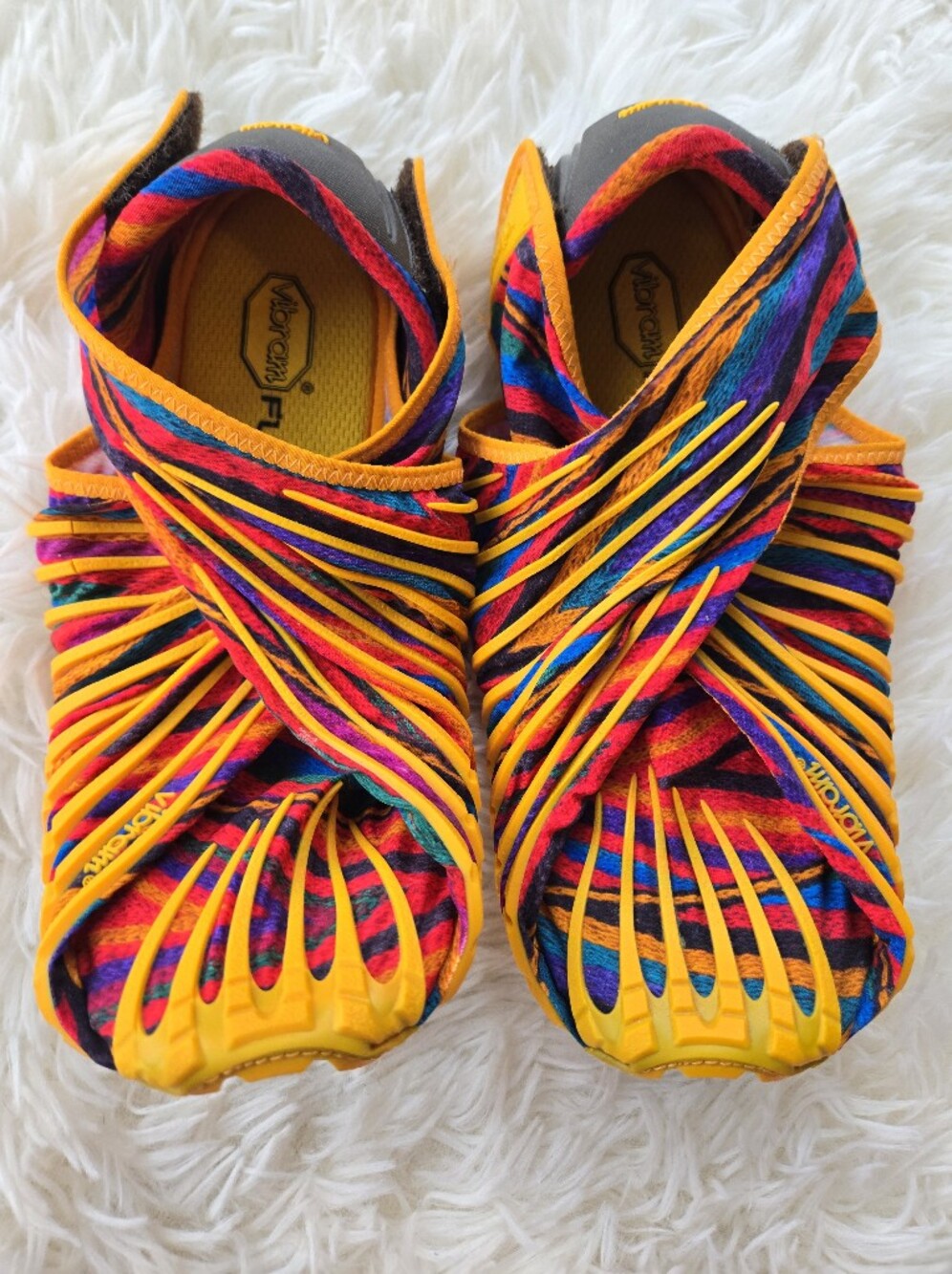 Vibram Furoshiki Five Fingers Rebozo Wrap-around Sneaker Small